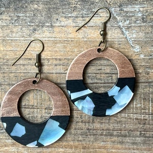 Black and Blue Confetti Acrylic Resin & Wood Dangle Earrings, Bohemian Earrings, Dangle Boho Earrings, Boho Jewelry, Bohemian Hippie Earring