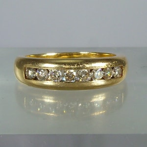 Anillo de oro amarillo de 9 quilates con diamantes de 8 piedras de calidad vintage