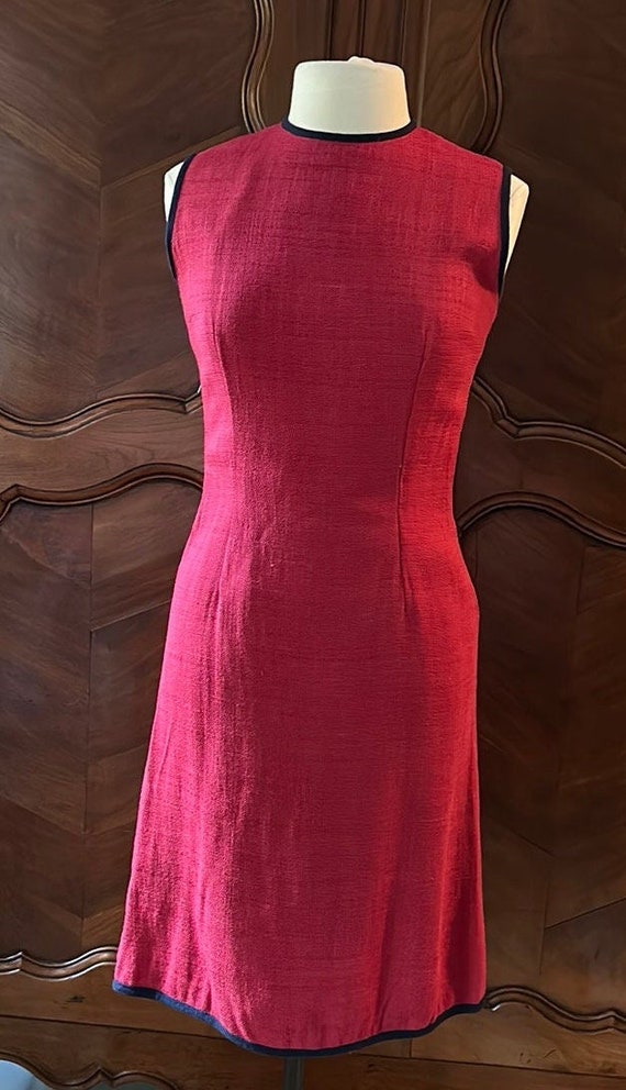 Vintage 60s Raspberry pink shift dress with navy … - image 1