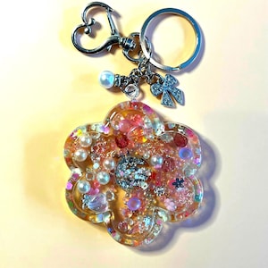 Bag charm, kawaii charm, phone charm, shaker keyring, shaker keychain, cute keyring, pastel keyring, kawaii keyring, flower shaker keyring