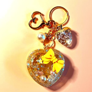 Bag charm, kawaii charm, phone charm, shaker keyring, shaker keychain, cute keyring, pastel keyring, kawaii keyring, heart shaker keyring