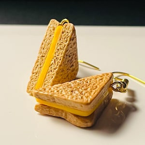 Grilled cheese earrings, polymer clay earrings, food earrings, miniature food earrings, toasted sandwich earrings, cute earrings