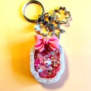 Bag charm, kawaii charm, phone charm, shaker keyring, shaker keychain, cute keyring, pastel keyring, kawaii keyring, cute shaker keyring