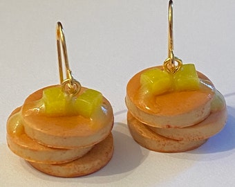 Pancake earrings, polymer clay earrings, food earrings, miniature food earrings, buttered pancake earrings, cute earrings, cake earrings