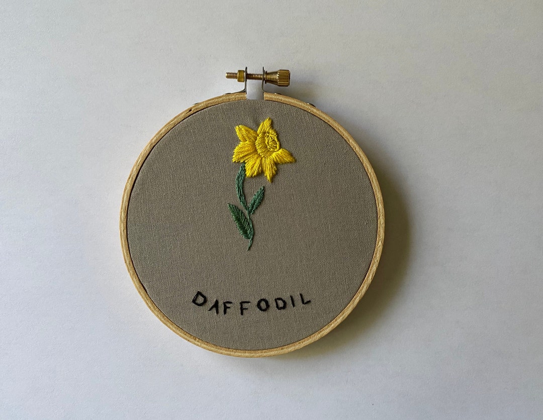 Daffodil Flower Embroidery Hoop Art Etsy