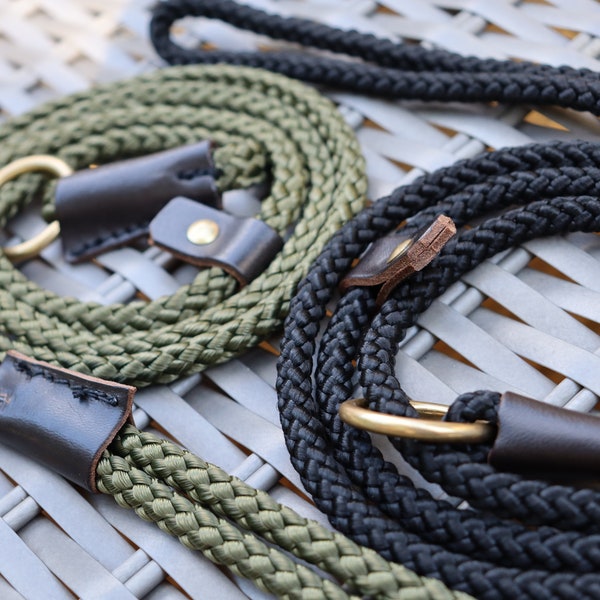 Traditional Slip Lead - Made of a strong and durable braided rope - Handmade in the UK with solid brass and leather fixtures and fittings