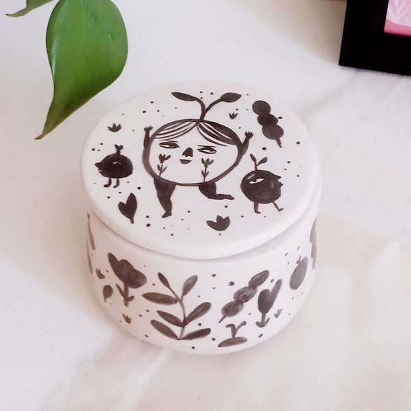 Jewellery box | Ceramic box with lid | Salt cellar | Handpainted ceramic jar |  Ceramic trinket box with lid | Gift for her