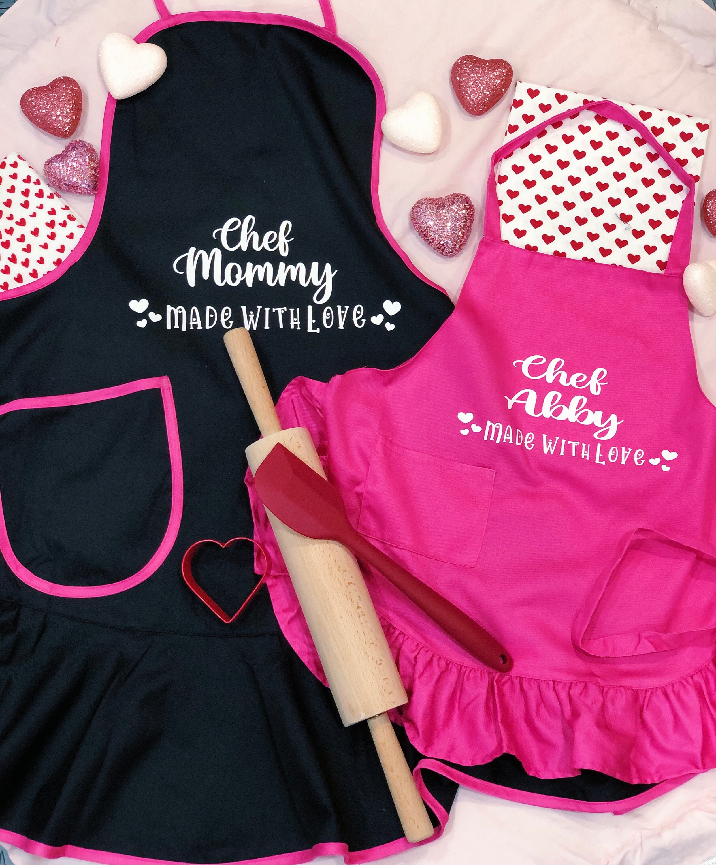 Personalized Mommy and Me Aprons, Matching Mother Daughter Apron Set,  Toddler Girls Apron, Apron for Mom, Pink Apron for Women With Pockets 