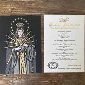 Impresión premium en tarjeta dorada Mater Dolorosa de 4x6