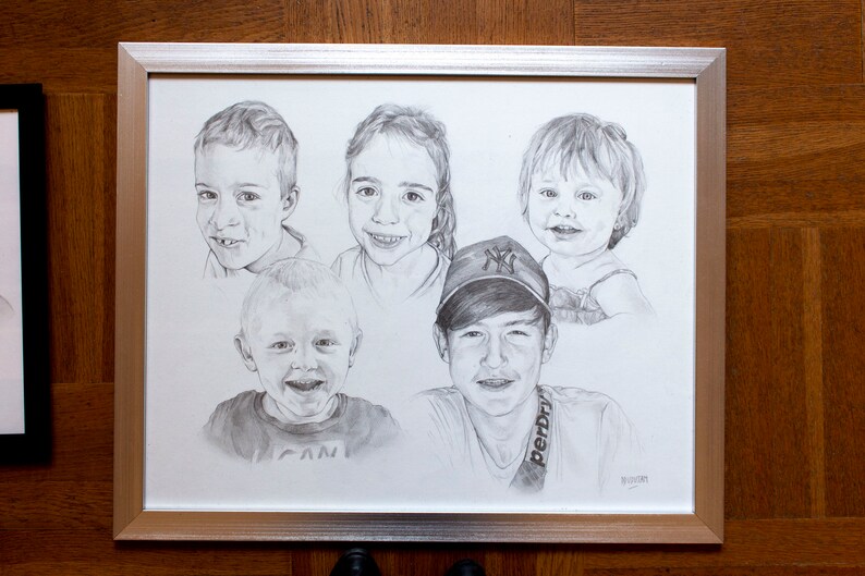 Hand Drawn Portrait from photos / Portraits personnalisés sur commande / Portrait au crayon image 5