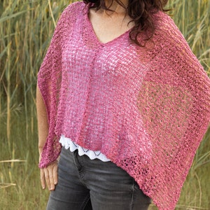Poncho ample en tricot rose, couvre-épaule bohème, poncho ajouré léger, pull asymétrique pour l'été, vêtements en tricot décontractés pour femmes image 6