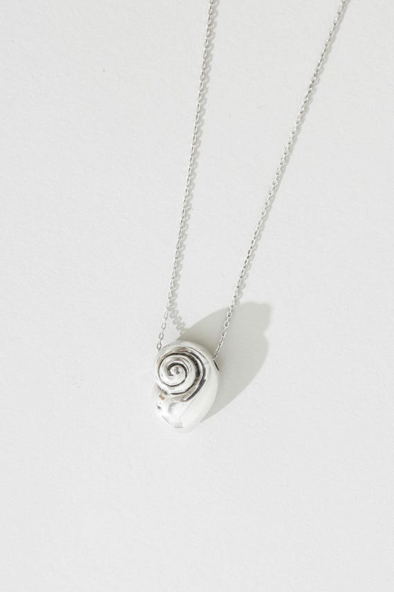 Garden Shell Necklace - image 3