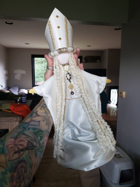 Moira Rose Wedding Celebrant for 