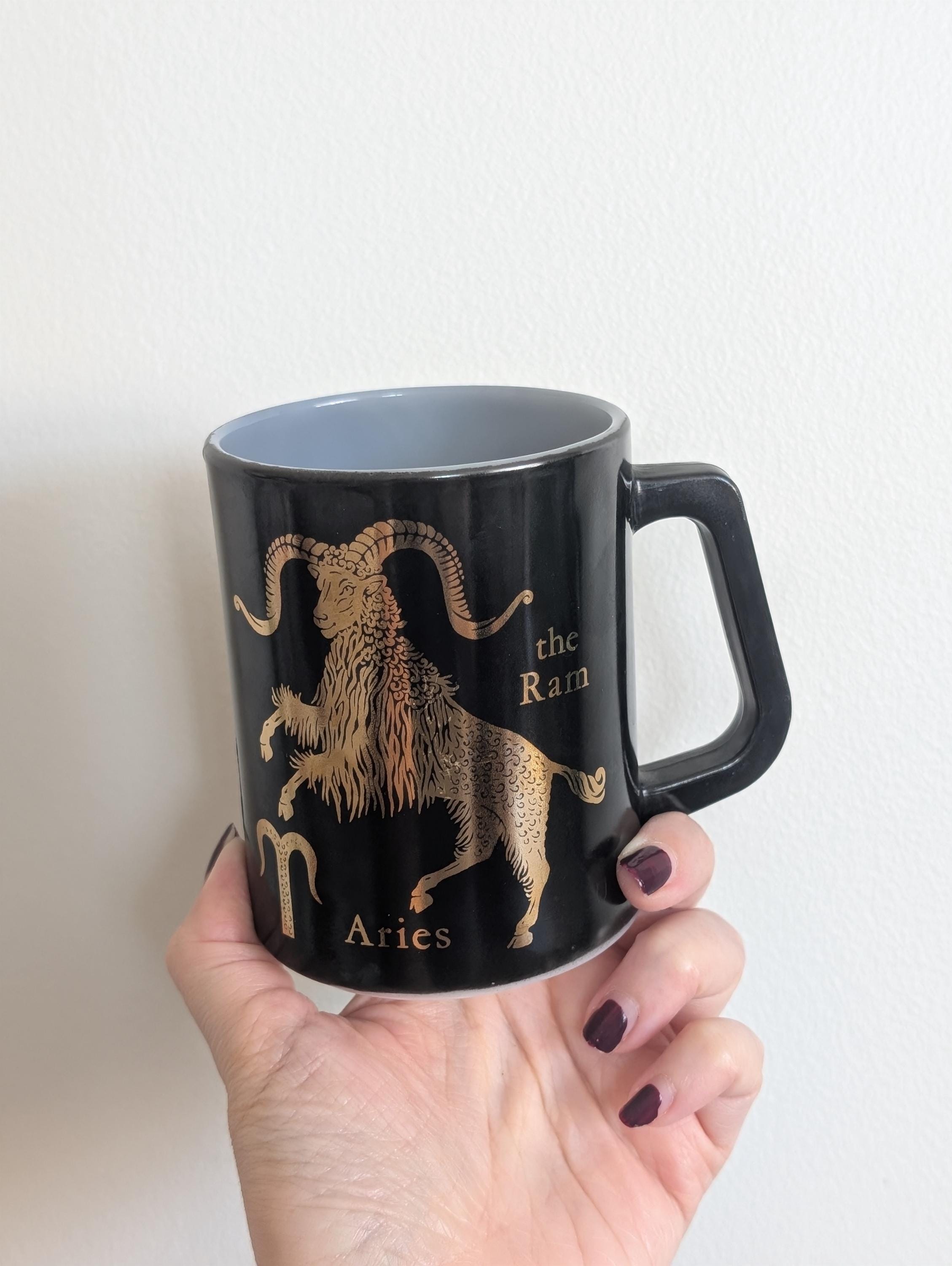 廃盤 マジーアストラル 牡羊座 ARIES 100ml フランス製 ヴィンテージ Vintage 1960s Aries Zodiac Coffee Mug: Federal Glass Milk Glass - Etsy