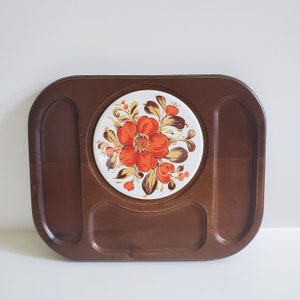 Vintage 1970s Floral Wooden Cheeseboard Tray, Tile Center Piece, Mid Century Charcuterie Serving Platter image 7
