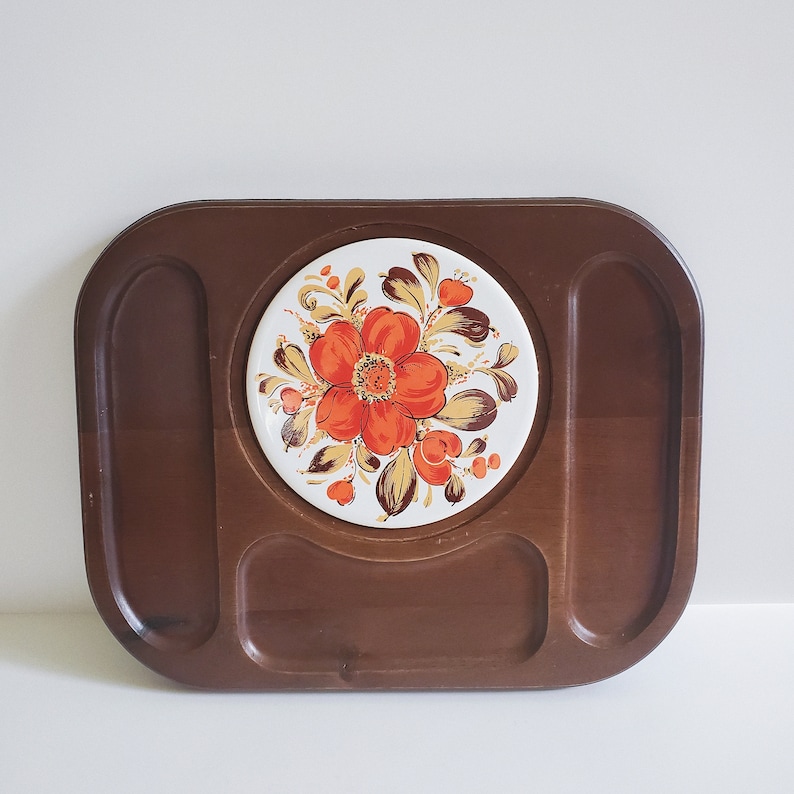 Vintage 1970s Floral Wooden Cheeseboard Tray, Tile Center Piece, Mid Century Charcuterie Serving Platter image 7