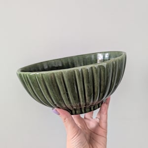 Vintage MCM Haeger Pottery USA Planter 4020 Pleated Sides in a Green Drip Glaze