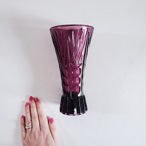 Vintage 1969 Lausitzer Glass Olympia Amethyst Glass Vase, #07876, Retro Purple Glass Planter vase