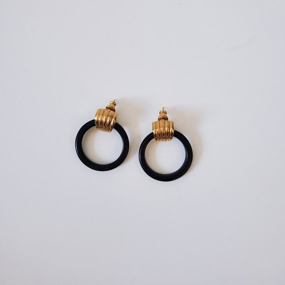 80’s Vintage Black and Gold Plastic Hoop Stud Ear… - image 5