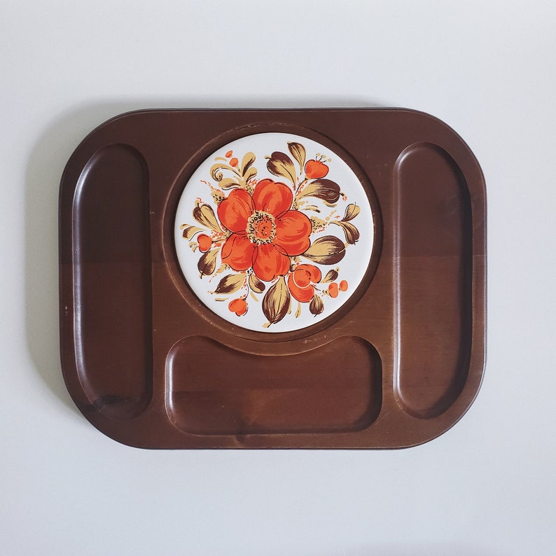 Vintage 1970s Floral Wooden Cheeseboard Tray, Tile Center Piece, Mid Century Charcuterie Serving Platter image 1