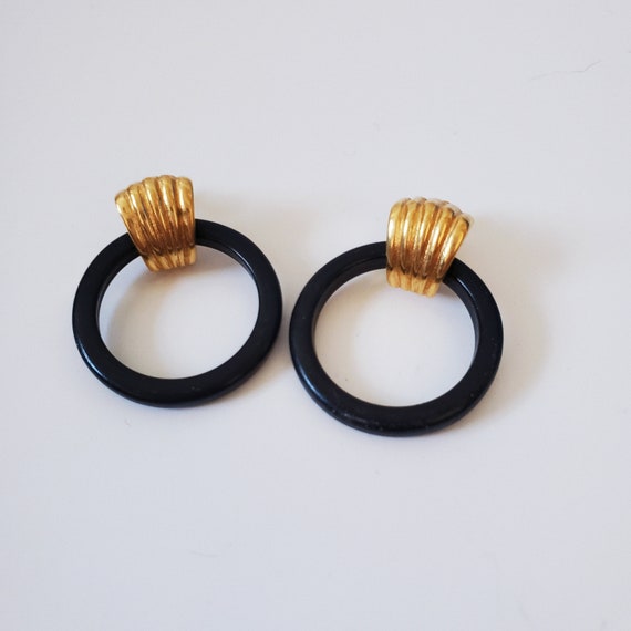 80’s Vintage Black and Gold Plastic Hoop Stud Ear… - image 10