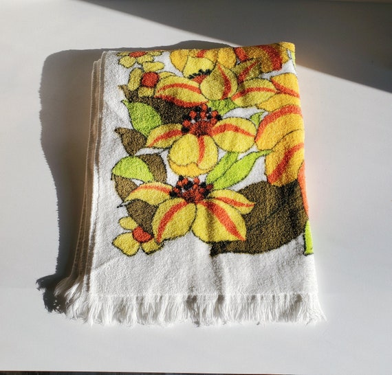 Retro bath towels sale