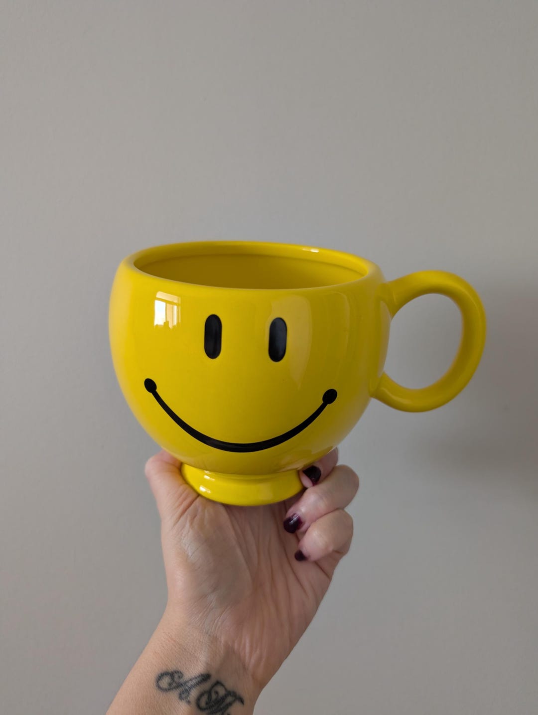 Vintage 1990s Teleflora Smile Face Planter Mug, Oversized Yellow
