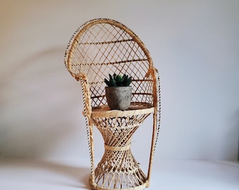 Vintage 1970s Peacock Plant Chair, Retro Boho Plant Holder, Wedding Decor