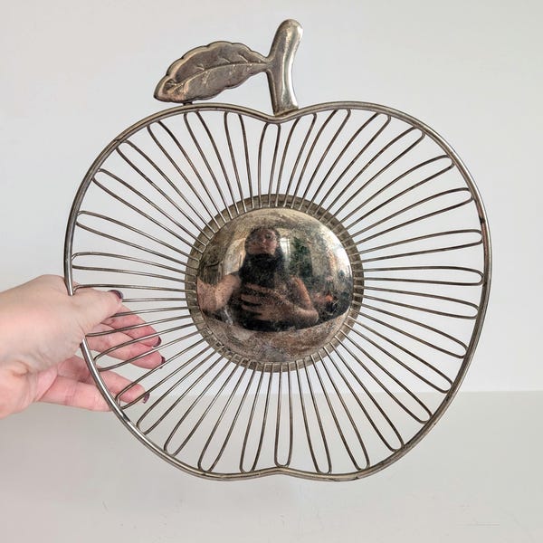 Vintage 1970s Silver Plated Apple Wire Basket: Retro Fruit Bowl, Plant Holder