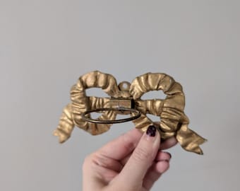 Vintage Gilded Bow Wall Decor with loop, Hollywood Regency home decor