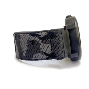 Elastic Band for Garmin Vivoactive 3/Vivoactive 5 /6 / Garmin Venu / Garmin Venu 2 Plus / Vivomove HR /Vivomove Sport strap 20mm Gray camo