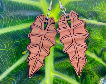 Alocasia "Polly" Laser engraved cherry hardwood earrings - Realistic artwork for your ears