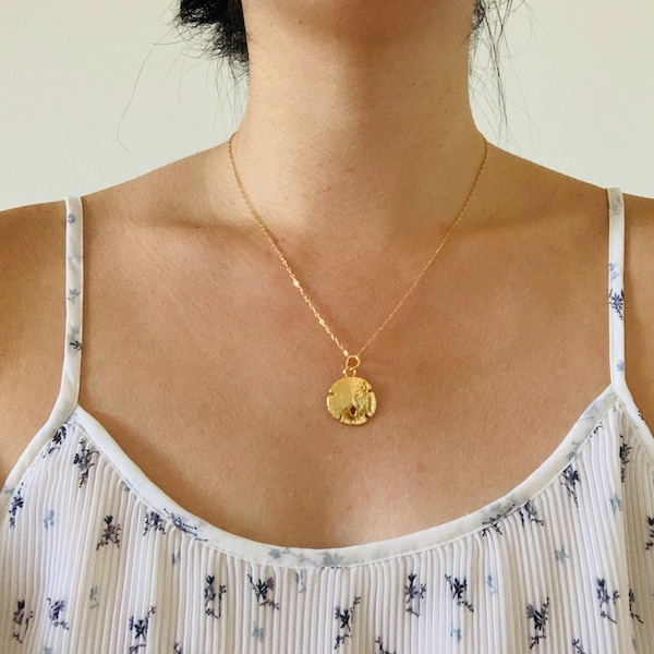 Genuine Sand Dollar Necklace Dipped in 22k Gold with 14k gold filled chain, Real Sand Dollar, Dainty Gold Sand Dollar Necklace, Sea Necklace