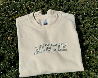 Gesticktes Auntie Crewneck Sweatshirt, personalisiertes Tante Geschenk