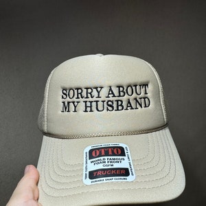 Indywidualna czapka z pianki Trucker z haftem, Indywidualna czapka z pianki, Czapka z pianki Trucker unisex, Czapki z nadrukiem, Czapki z nadrukiem, Przykro mi z powodu mojego męża