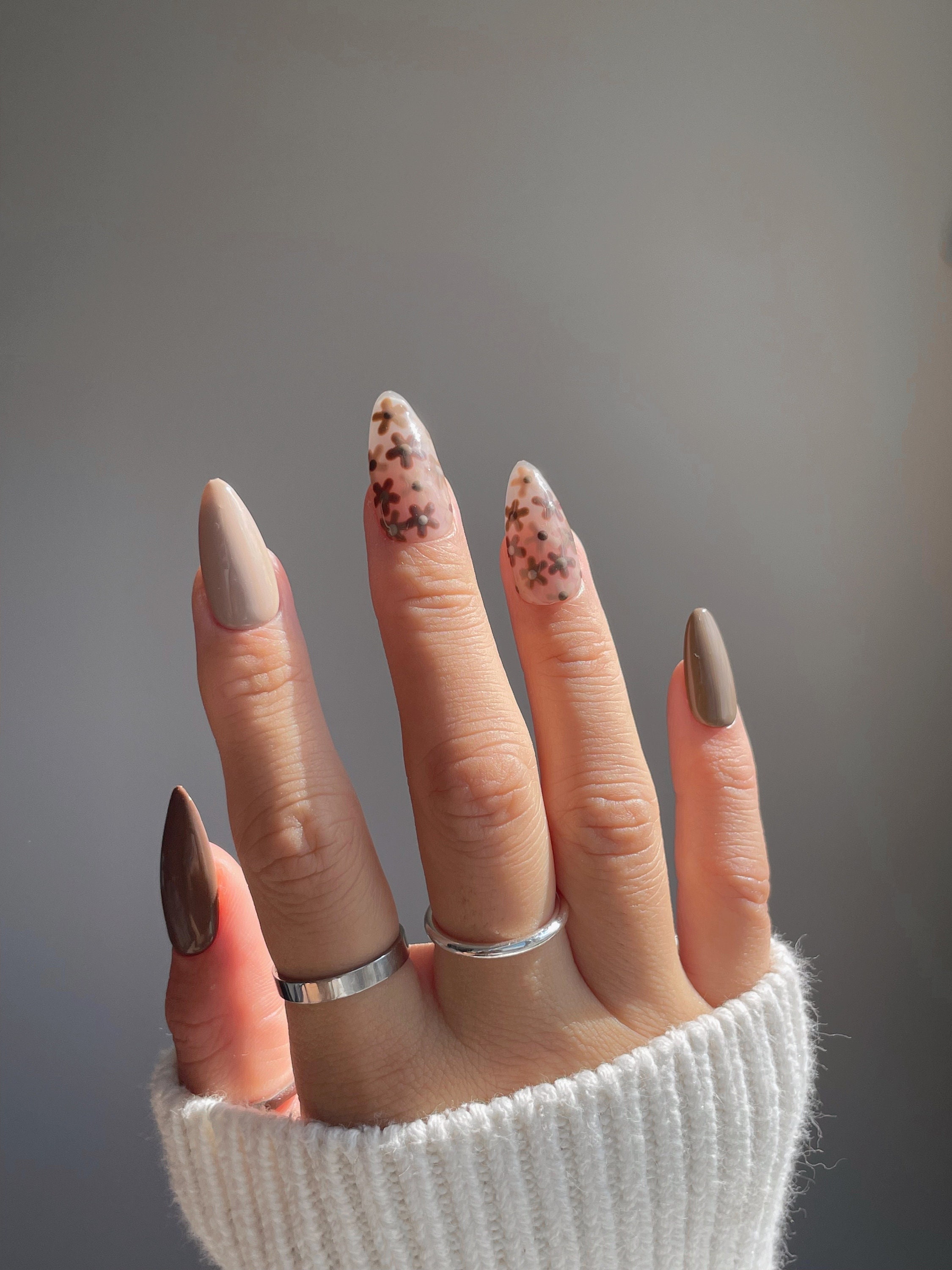 Brown Floral Nails That Pop