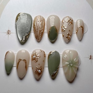 MIDORI Presse pour nail art floral doré sur les ongles Clous magnétiques en jade Décoration d'ongles en gel 3D Ongles décoratifs dorés Ongles oeil de chat image 4