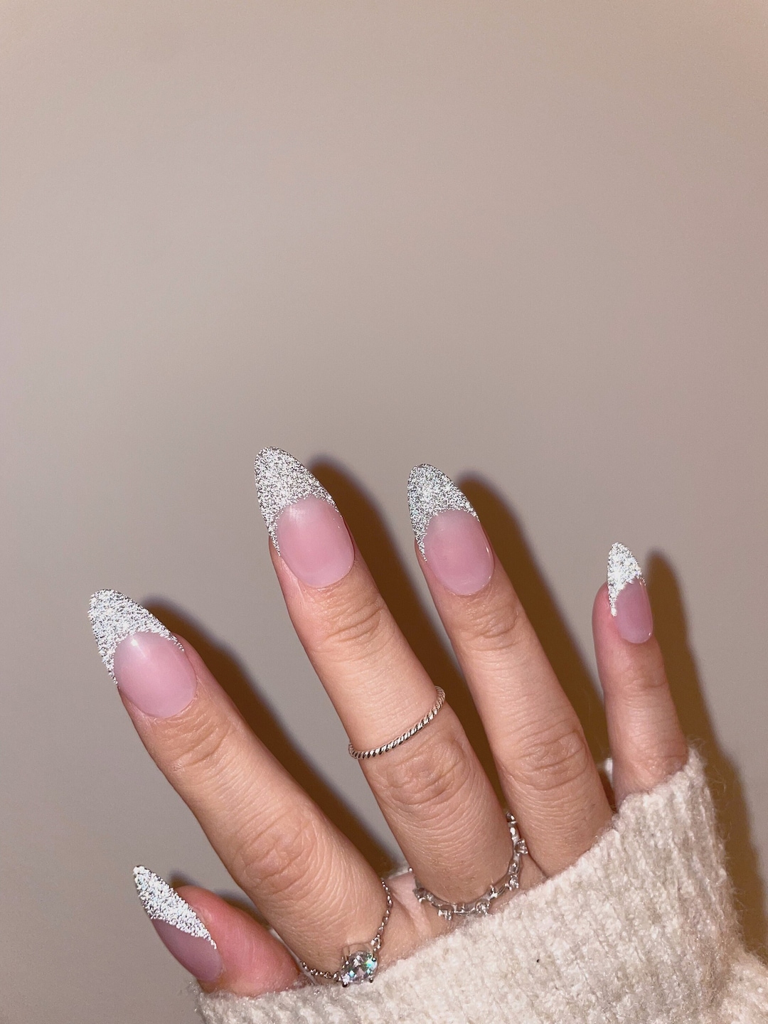 55 Cute Short Nails Ideas and Designs You Must See | White glitter nails,  Glitter gel nails, Gel nails