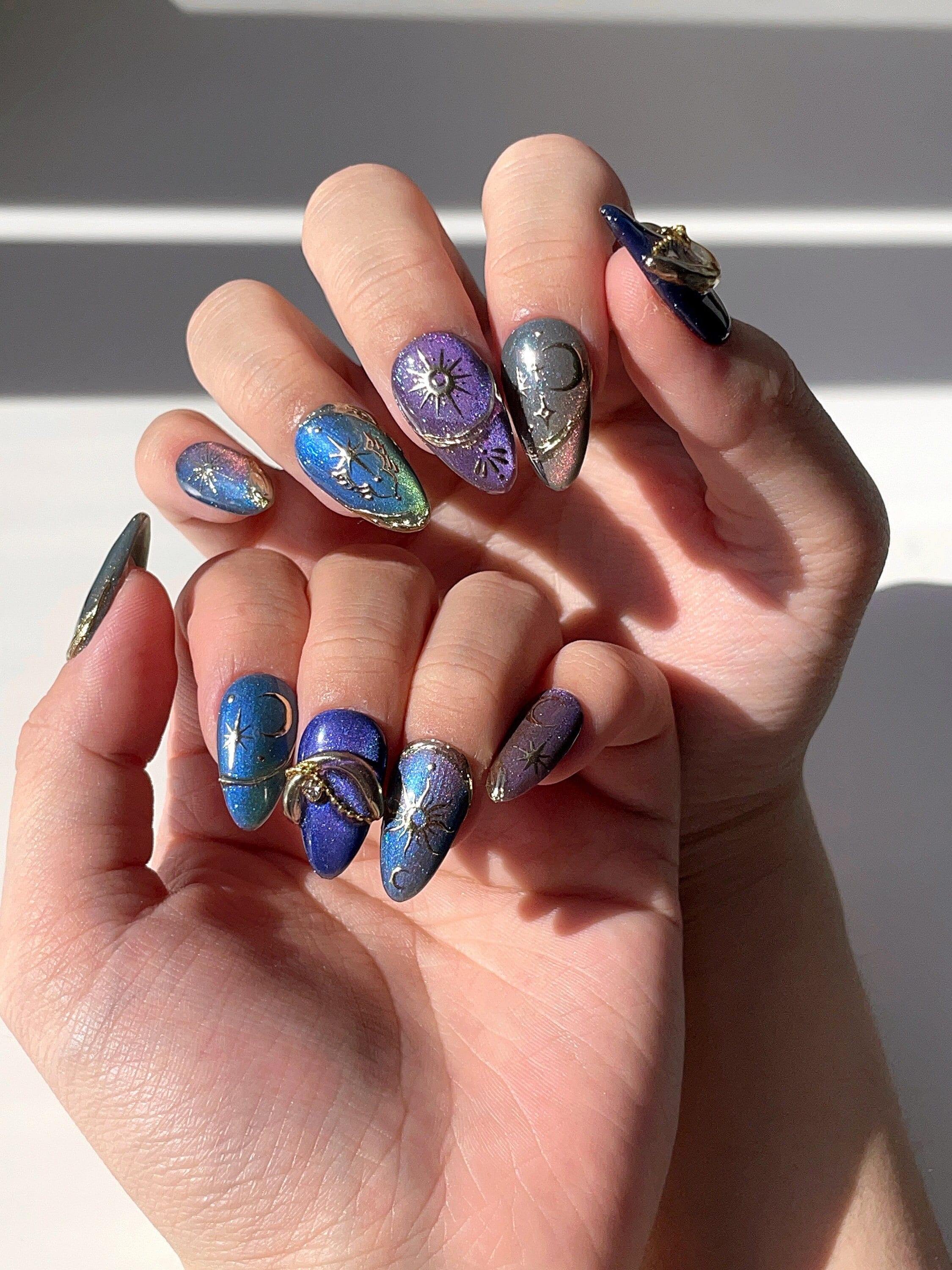 MIZUKI | Celestial Magnetic Press on Nails | Starry Night Nails