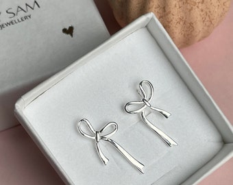 Bow earrings, Bow bridesmaid earrings, sterling silver Bow earrings, Bridesmaid gift, Ribbon Bow jewellery, Bow wedding earrings, 925 silver