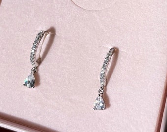 Silver dainty diamond hoop bridal earrings, earrings for her bridesmaid gifts, hoop earrings, gold hoop earrings, handmade wedding earrings