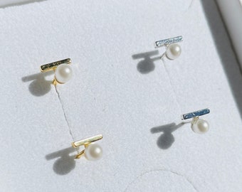 Pearl stud earrings, delicate pearl earrings, tiny pearl earrings, gold studs, silver studs, bridesmaid earrings, minimalist earrings,