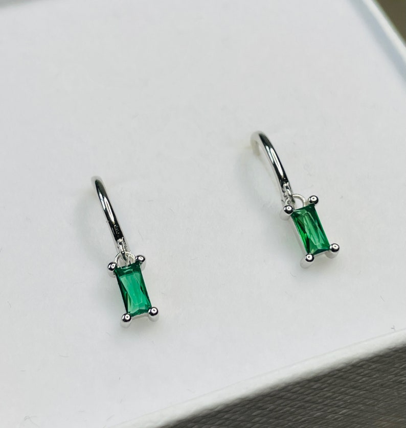 Silver and emerald green jewellery set, bridesmaid gift for her, emerald huggie earrings and necklace set, May Birthstone emerald necklace, image 3