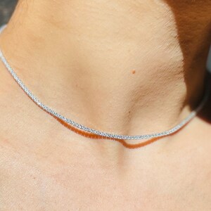 What kind of deals necklace does not tarnish