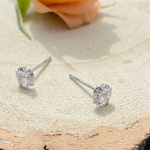 Diamond stud earrings, Diamond Stud bridesmaid earrings , silver diamond earrings, Birthday Gift for her, diamond earrings, Mothers daygifts