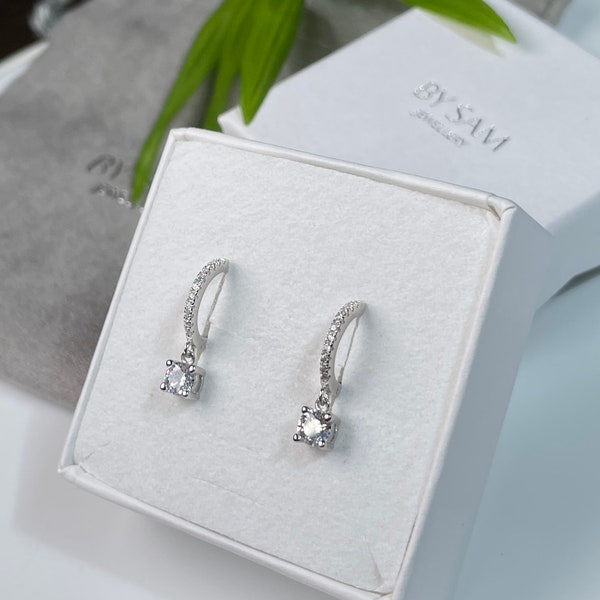 Boucles d'oreilles en cristal de mariée en argent, cadeau pour demoiselles d'honneur, cadeau de boucles d'oreilles en diamant pour elle, boucles d'oreilles de demoiselle d'honneur, boucles d'oreilles pour mariage