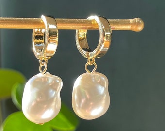 large pearl earrings, jumbo minimalist pearl earrings gifts for her, baroque pearl wedding earrings, dangle earrings, gold handmade earrings