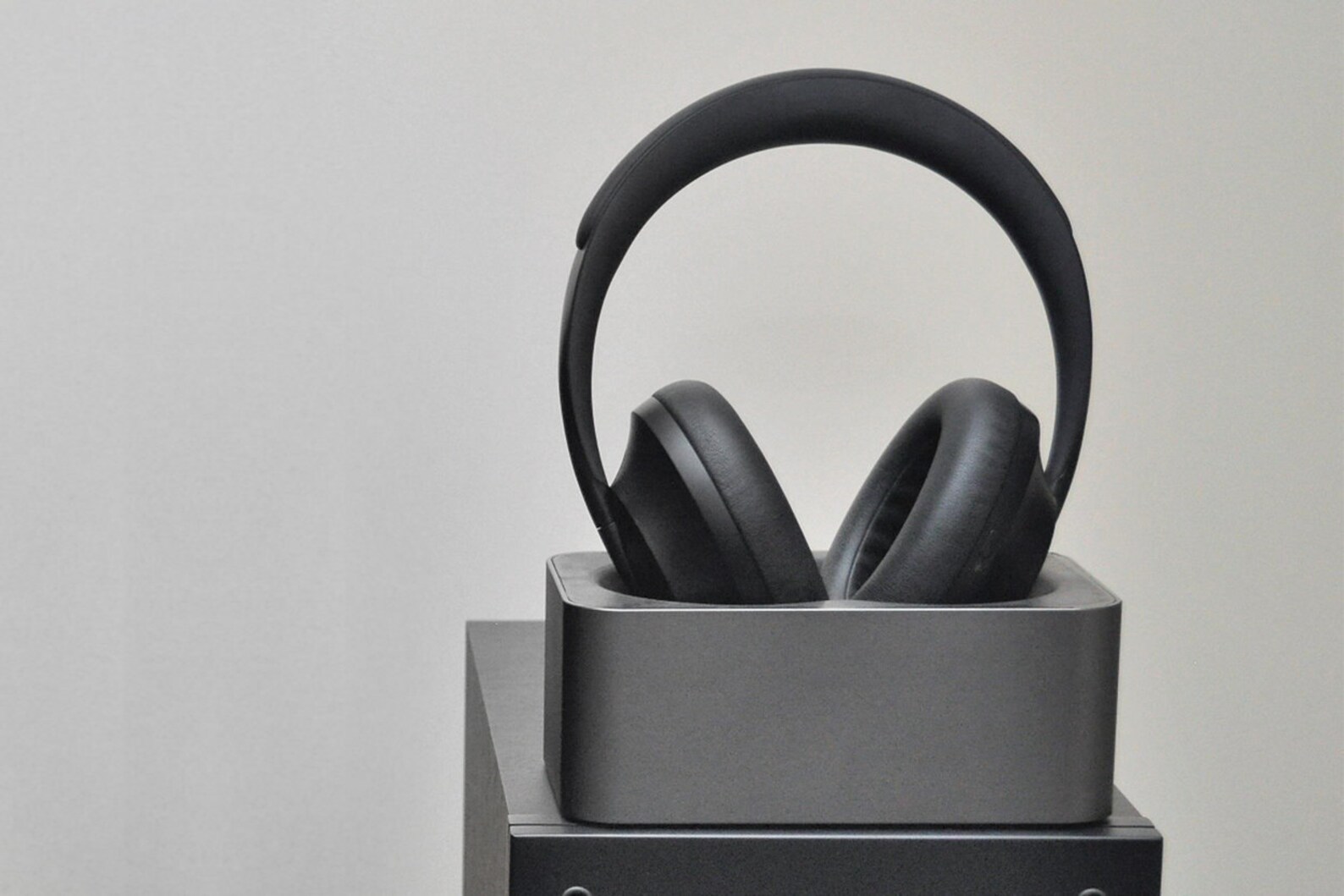 AirPods Max stand TrueStand headphone stand aluminum desktop Etsy