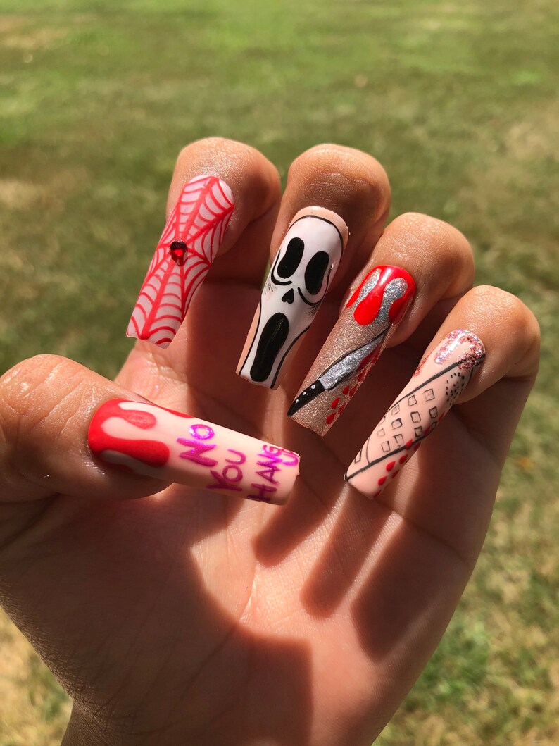XL Glow in the Dark Scream Press on Nails - Etsy