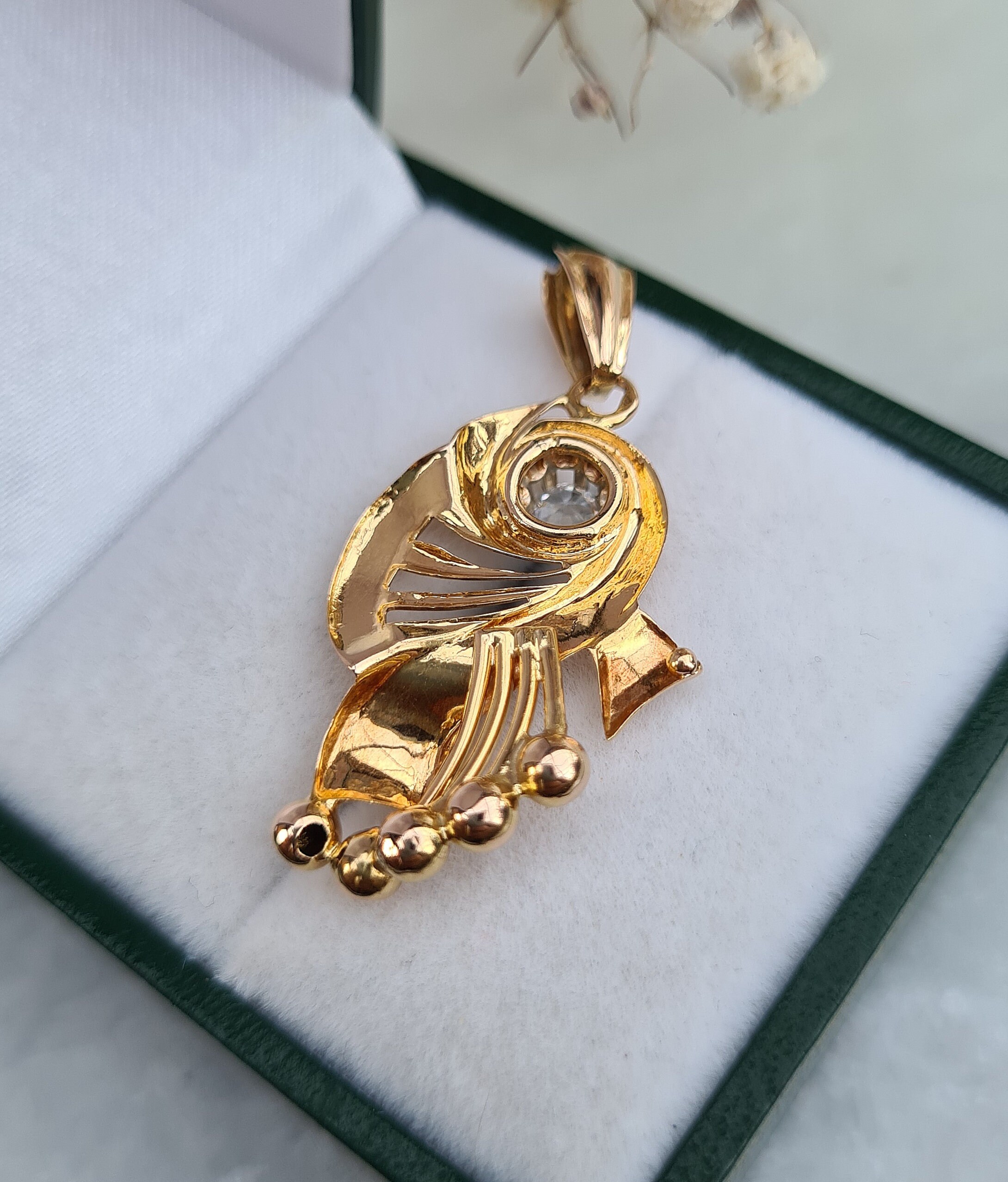 Pendentif Ancien En Or Massif 18 Carats - Or Jaune, Occasion